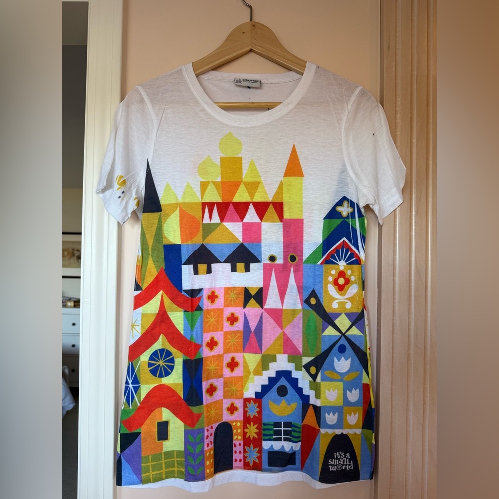 Disney Parks, Mary Blair Vintage, It’s a Small World” Tee-Shirt, Size Large